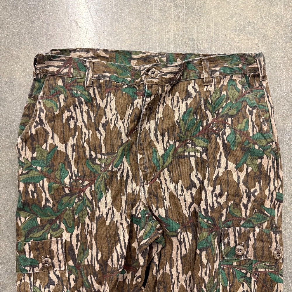 Vintage Mossy Oak Greenleaf Camo Canvas Cargo Pants USA Talon Zip 38x32 - Picture 2 of 7